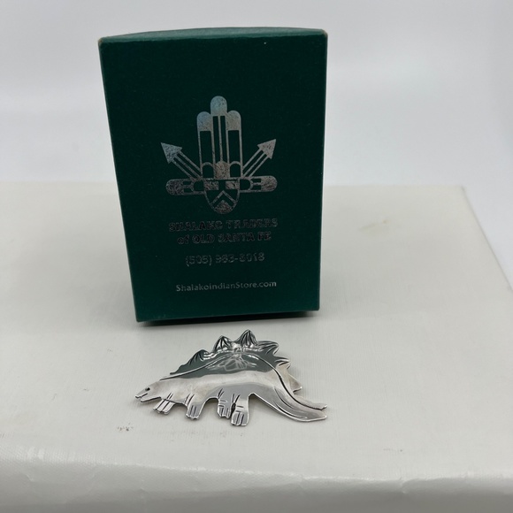 Vintage Sterling Silver Stegosaurus Dinosaur Pin/Brooch - Picture 9 of 9